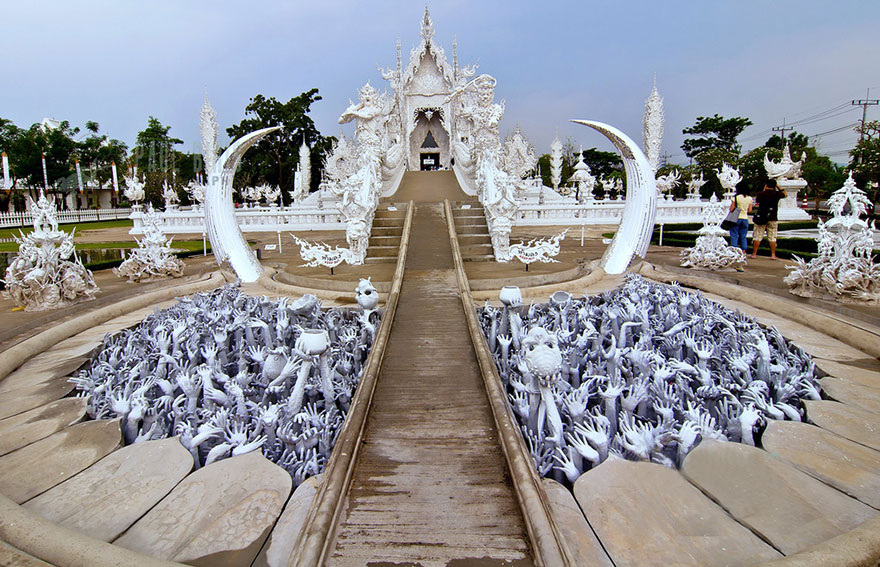 white-temple-thailand-12
